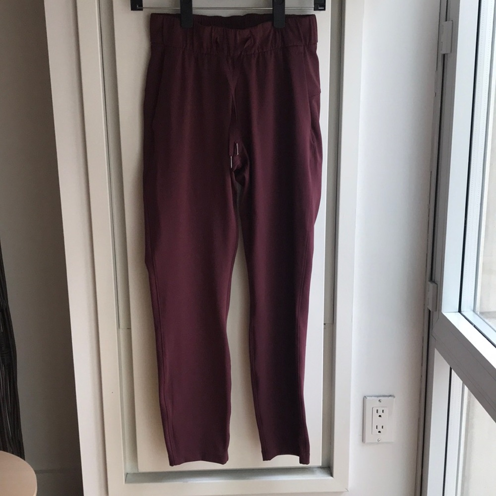 Lululemon classic fit jogger